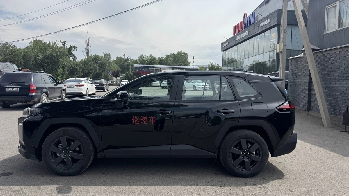 Toyota Rav4, 2026 — фото 4 из 12