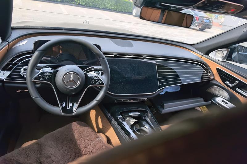 Mercedes-Benz E-Class, 2024 — фото 6 из 10
