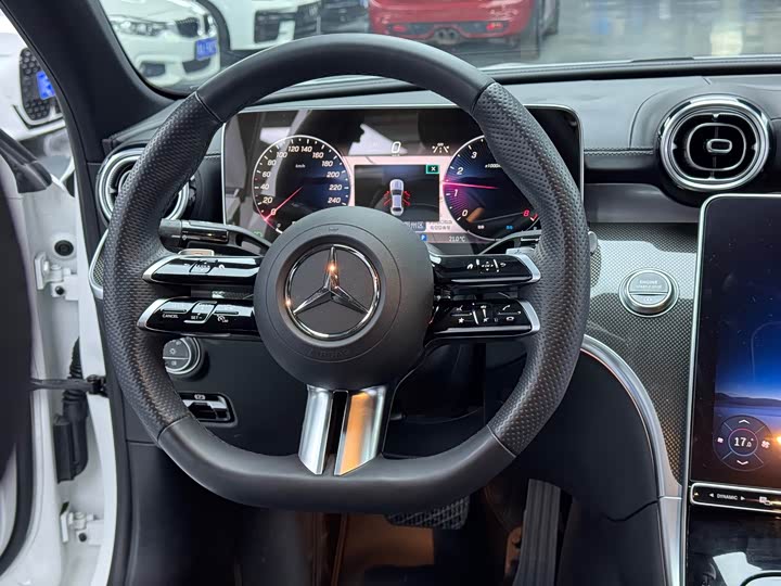 Mercedes-Benz C-Class, 2023 — фото 8 из 9