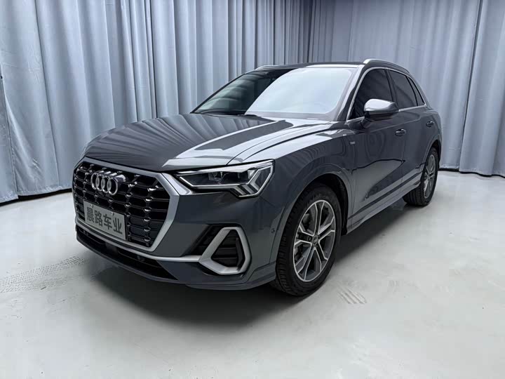 Audi Q3, 2022 — купить в Орле под ключ