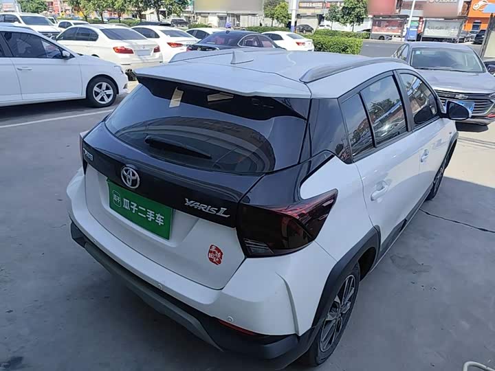 Toyota Yaris L Hatchback, 2022 — фото 7 из 9