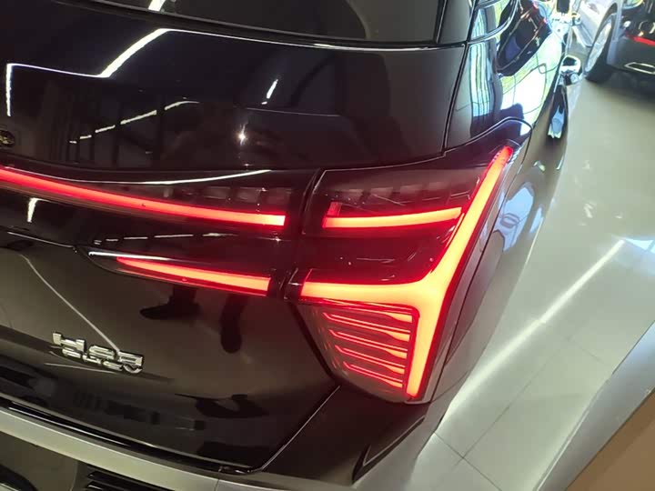 Hongqi HS3 Hybrid, 2025 — фото 8 из 9