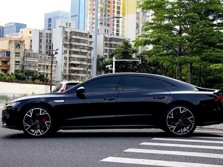 Audi A7L, 2024 — фото 3 из 9