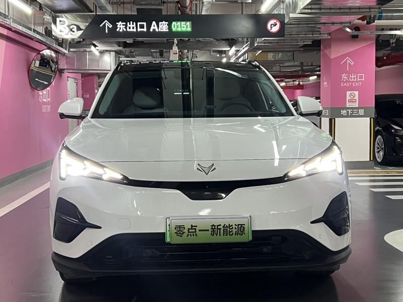 BAIC Arcfox Alpha T5, 2025 — фото 2 из 12