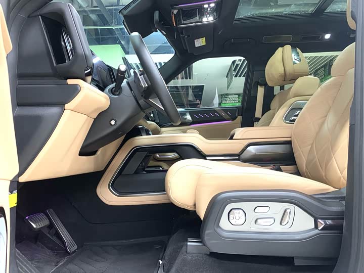 BYD FangChengBao Leopard 8, 2024 — фото 8 из 9