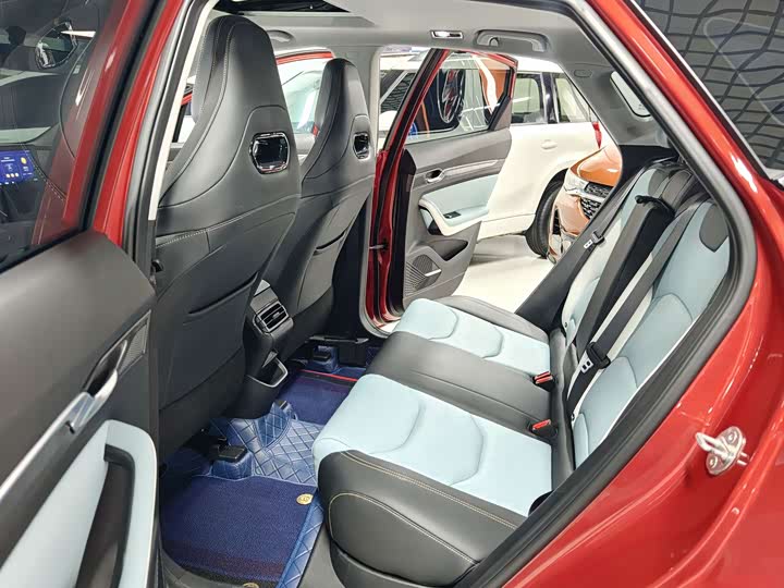 Geely Emgrand GS, 2023 — фото 6 из 9