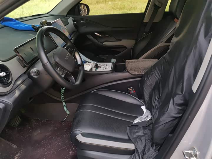 BYD Sea Lion 05 DM-i Hybrid, 2025 — фото 8 из 9