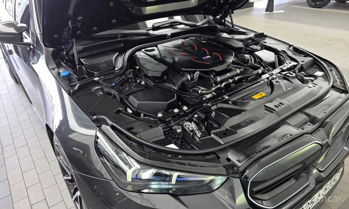 BMW M5, 2025 — фото 6 из 12