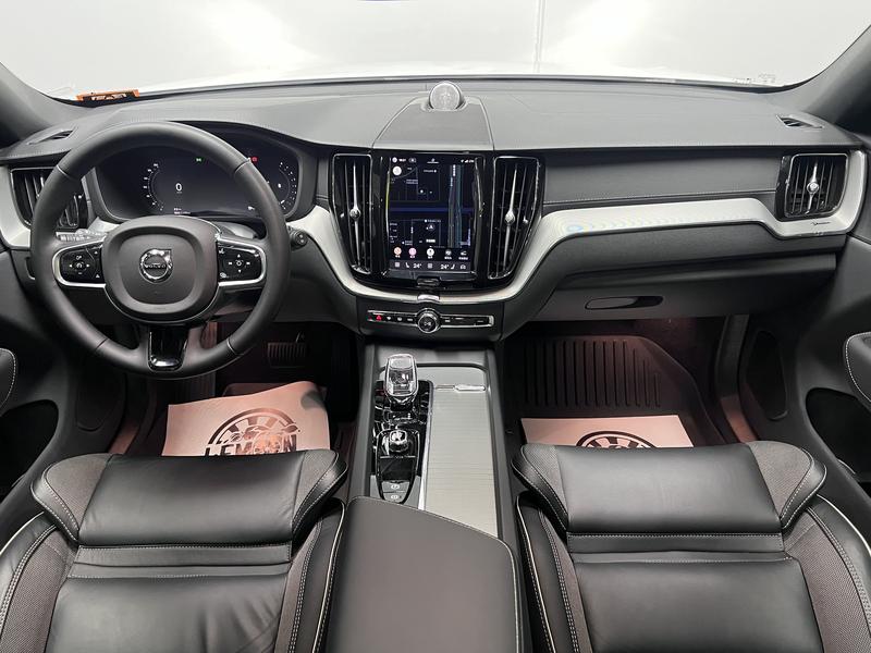 Volvo XC60, 2023 — фото 11 из 12