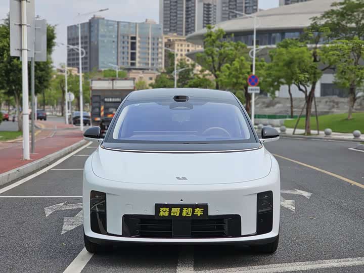 LiXiang i8, 2025 — фото 2 из 9