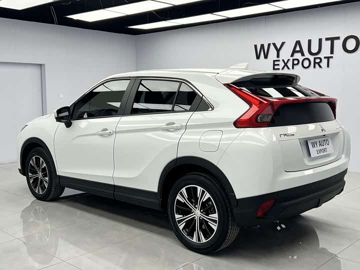 Mitsubishi Eclipse Cross, 2022 — фото 6 из 9