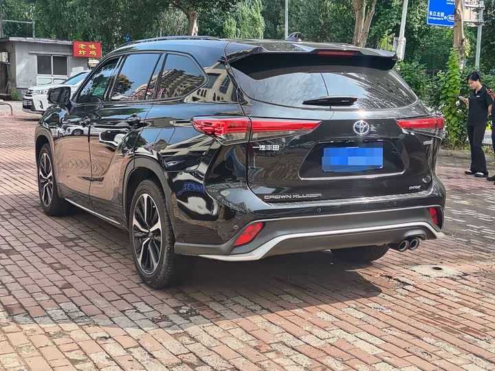 Toyota Crown Kluger, 2021 — фото 4 из 9