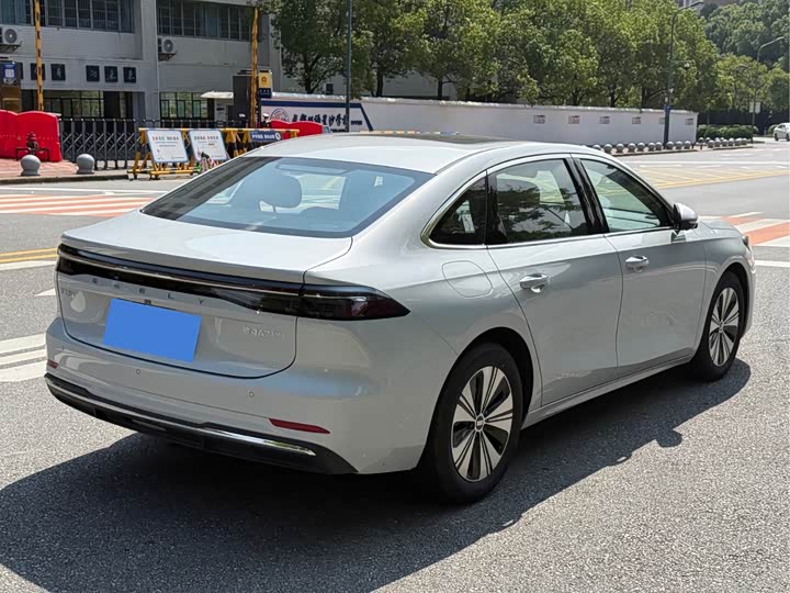 Geely Galaxy A7, 2025 — фото 4 из 9