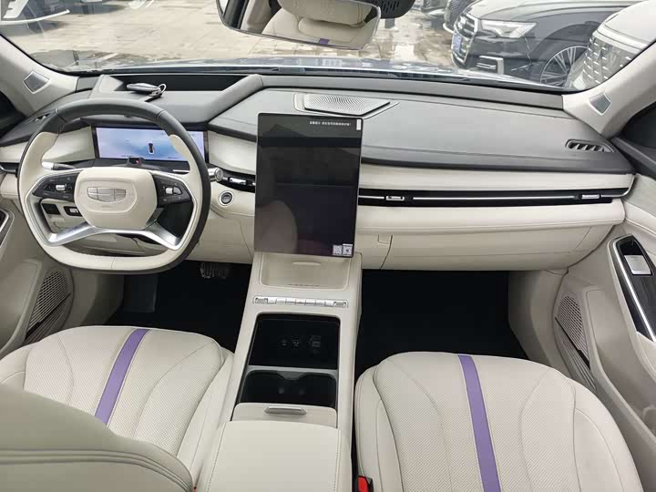 Geely Preface L, 2023 — фото 4 из 9