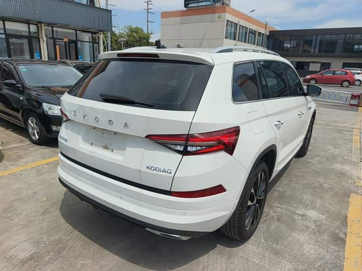 Skoda Kodiaq, 2024 — фото 7 из 9