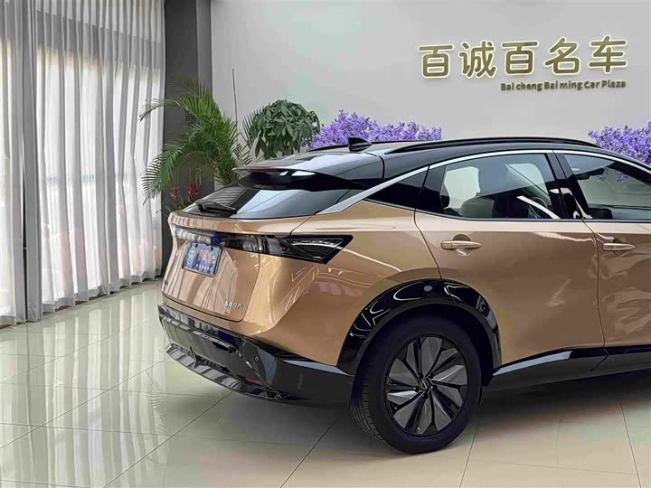 Nissan Ariya EV, 2022 — фото 6 из 9