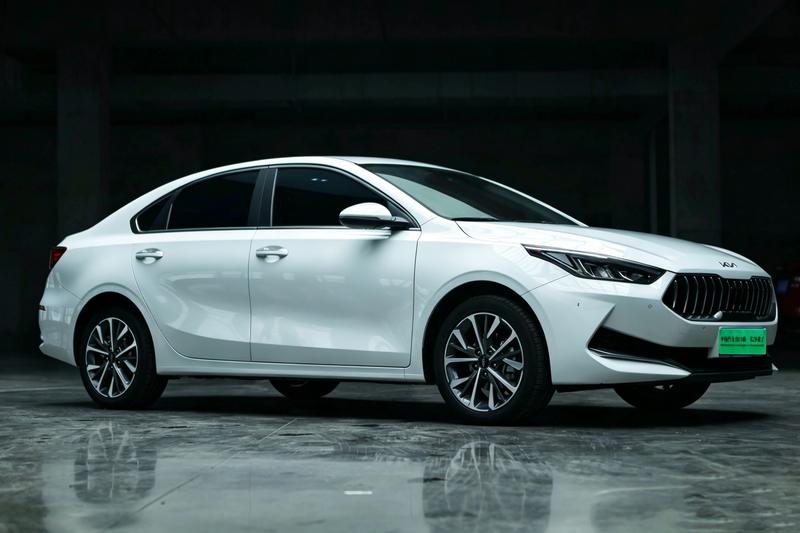 Kia K3, 2022 — фото 3 из 12