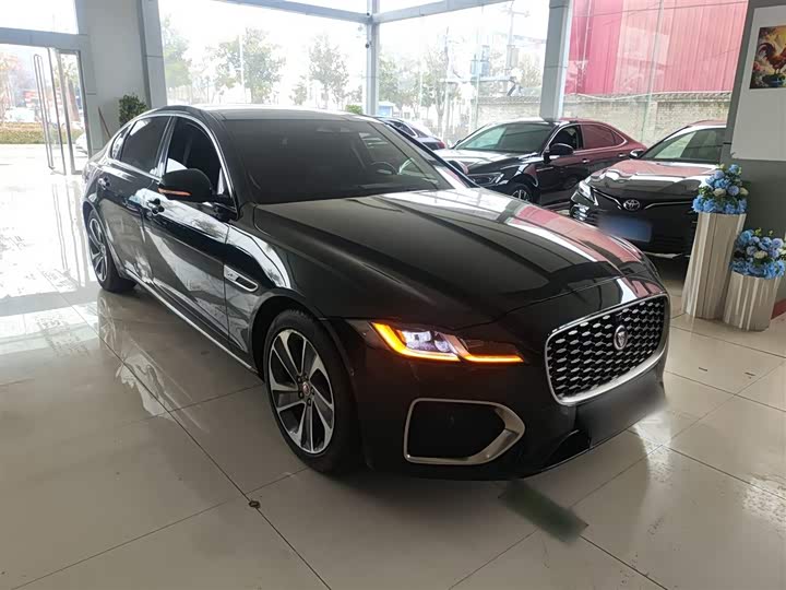 Jaguar XF L, 2023 — фото 4 из 9