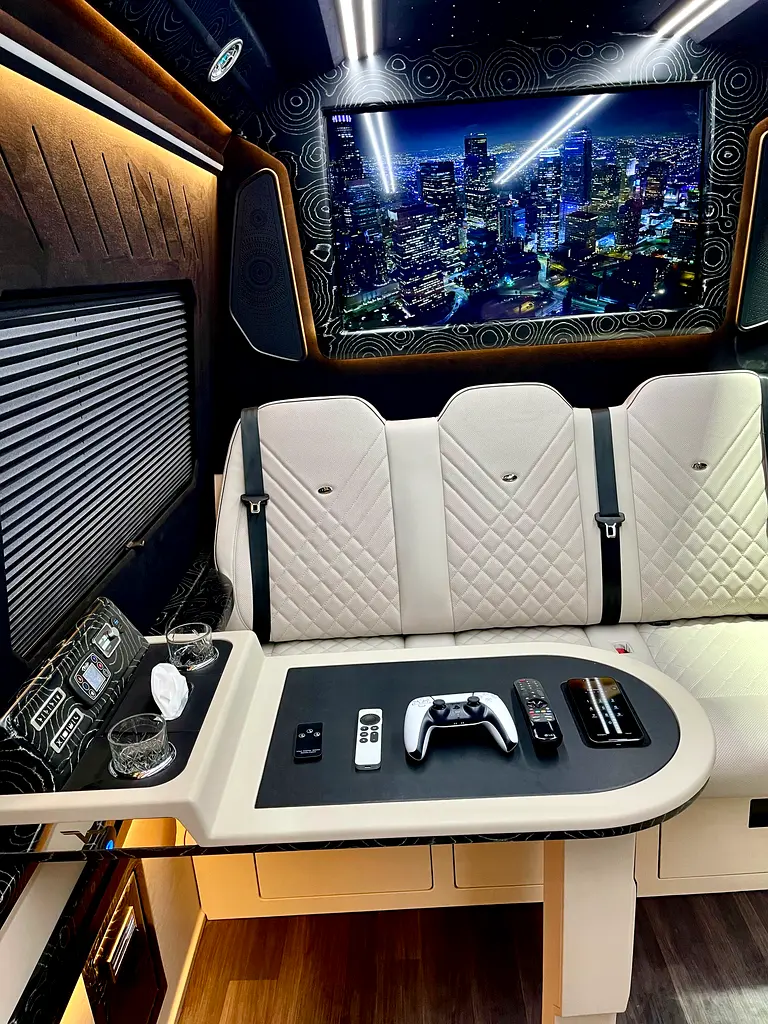 Mercedes-Benz Sprinter, 2024 — фото 6 из 10
