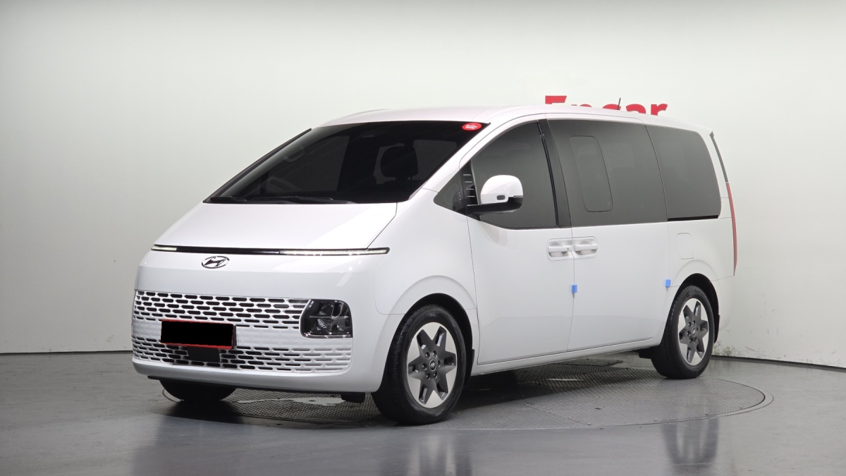 Hyundai Staria, 2022 — купить в Твери под ключ