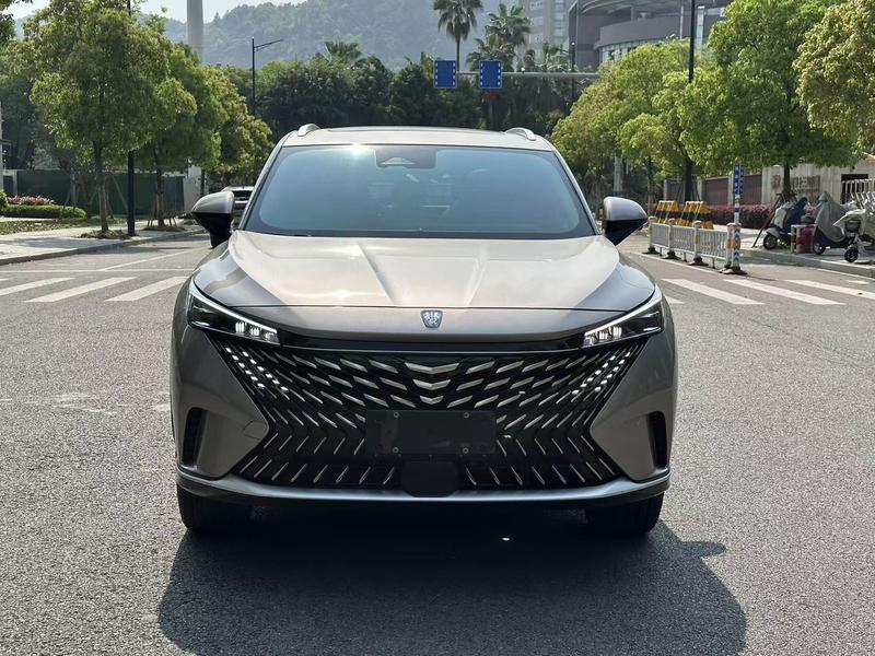 Roewe RX5, 2023 — фото 2 из 12