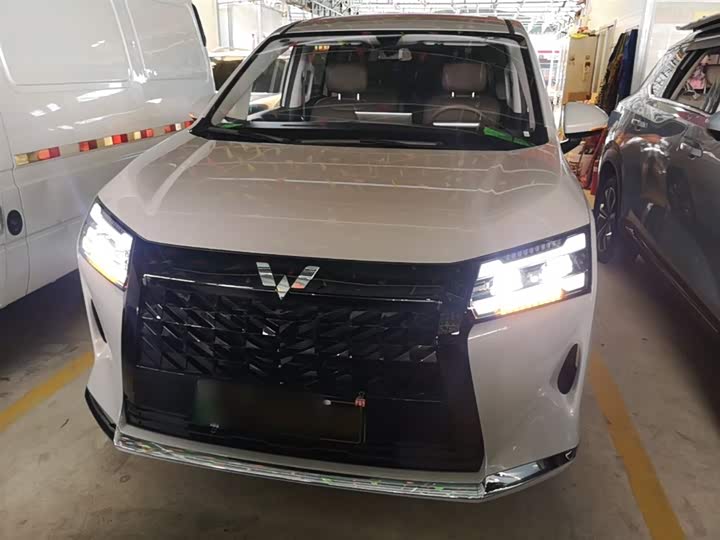 Wuling Starlight 730 Hybrid/EV, 2025 — фото 3 из 9