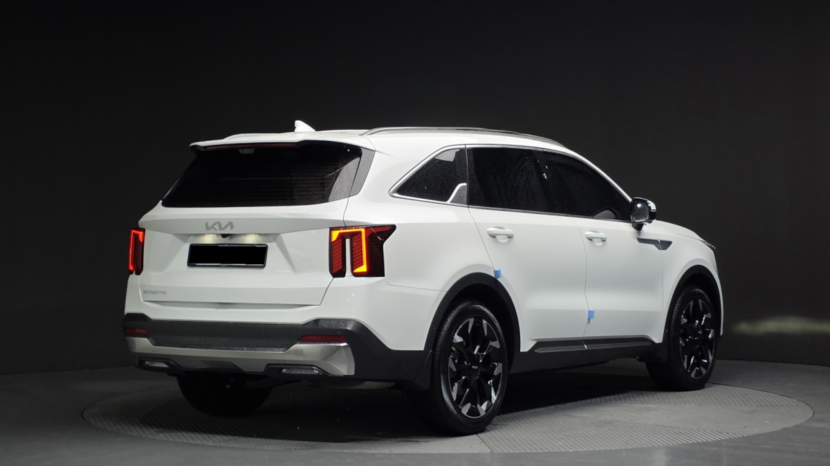 Kia Sorento, 2024 — фото 2 из 12