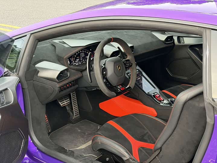 Lamborghini Huracán, 2023 — фото 9 из 9