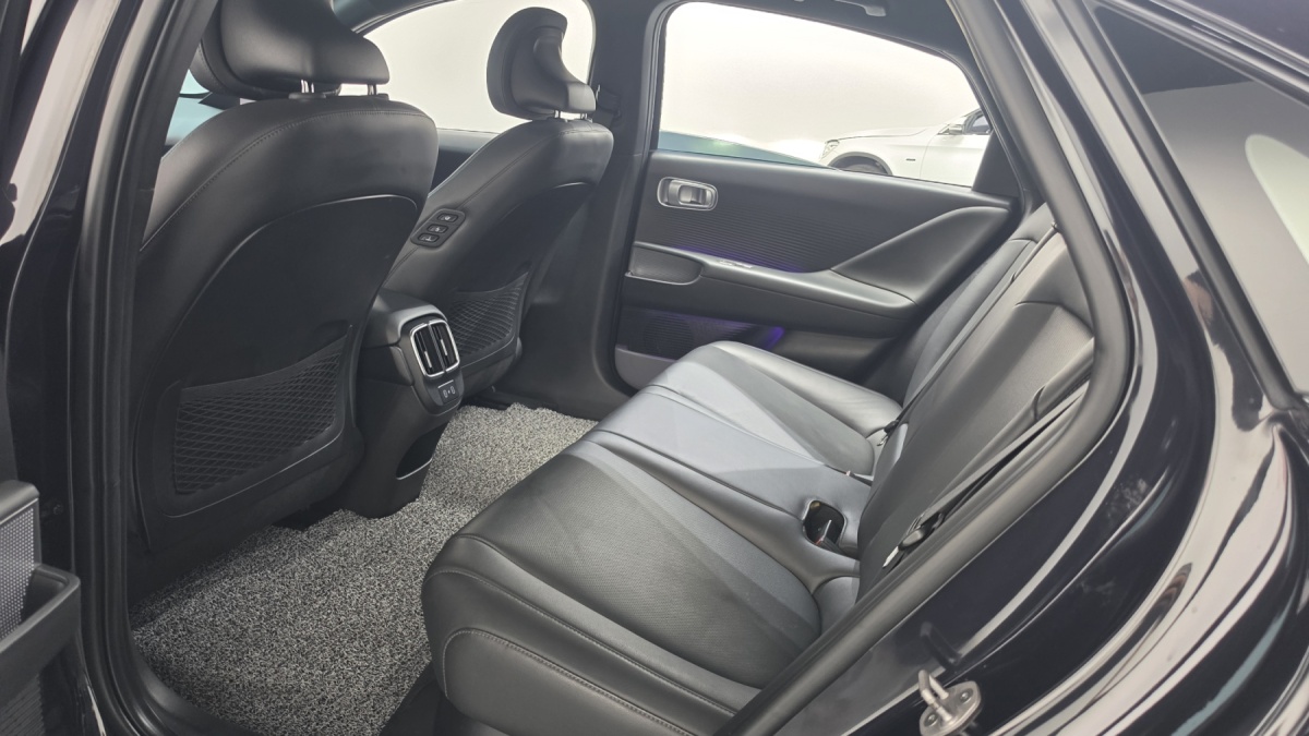 Hyundai Ioniq 6, 2022 — фото 11 из 12
