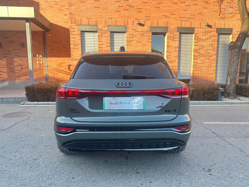 Audi Q6L e-tron, 2025 — фото 3 из 12