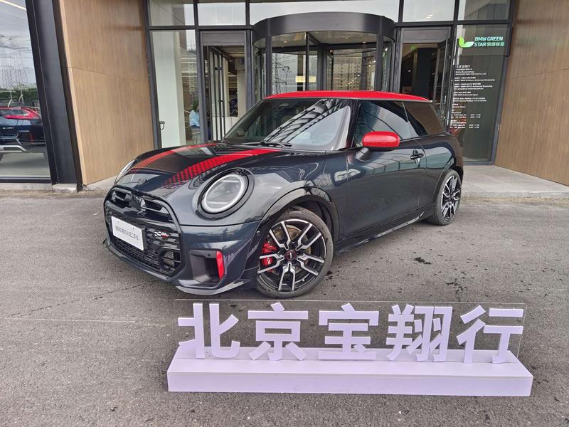 Mini Mini JCW, 2025 — купить в Москве под ключ