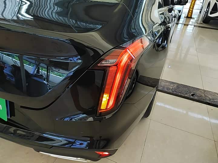 Cadillac CT4, 2023 — фото 8 из 9
