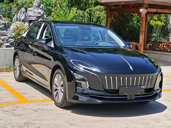 Hongqi E-QM5, 2024 — фото 3 из 9