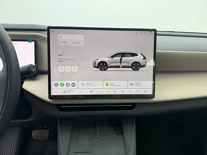 Volvo XC70 Hybrid, 2025 — фото 9 из 9