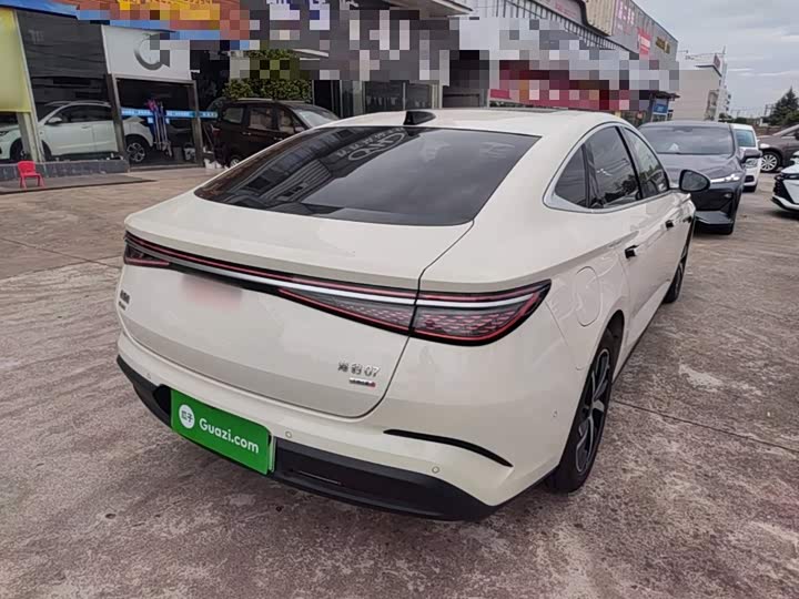 BYD Seal 07 DM-i Hybrid, 2025 — фото 7 из 9