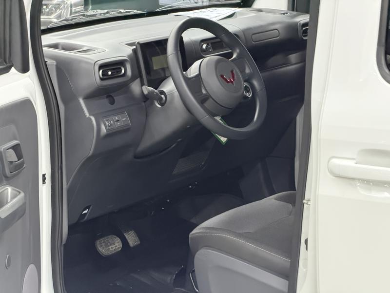 Wuling Sunshine EV, 2025 — фото 6 из 8