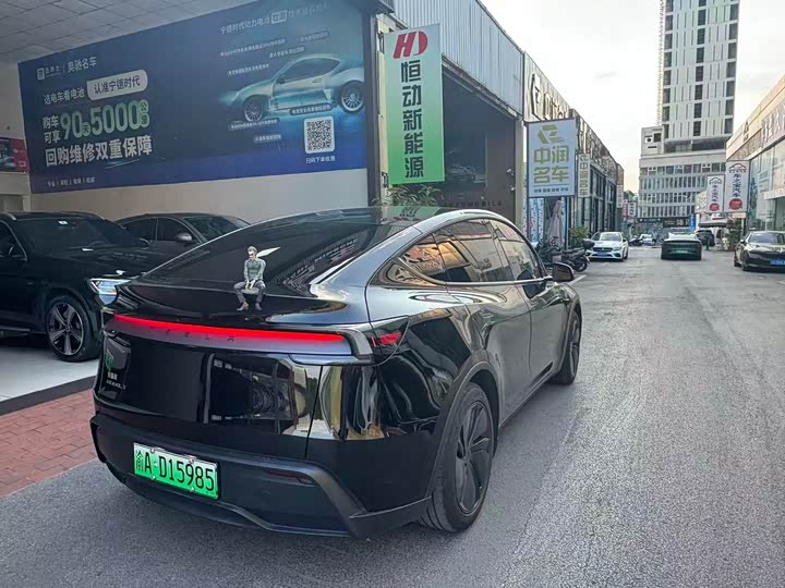 Tesla Model Y, 2025 — фото 4 из 9