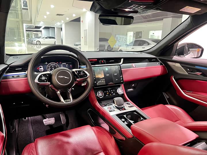 Jaguar F-Pace, 2023 — фото 7 из 9
