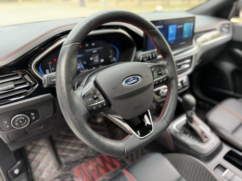 Ford Focus, 2022 — фото 12 из 12