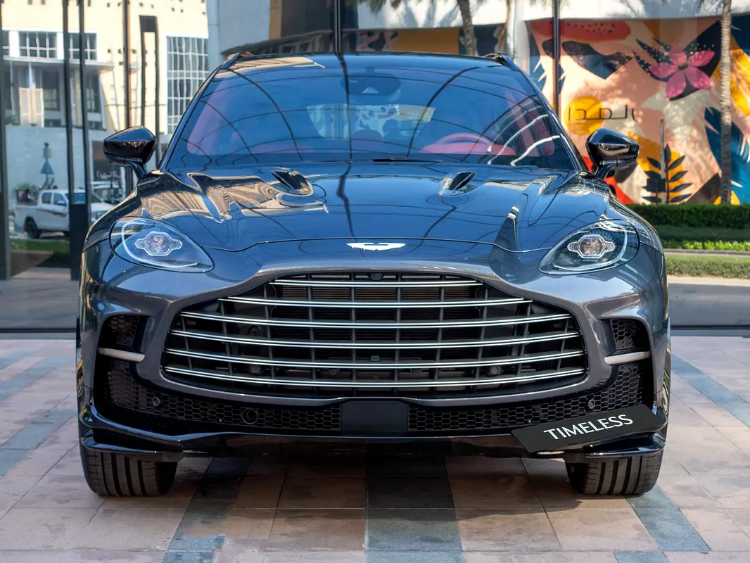Aston Martin DBX, 2024 — фото 7 из 10