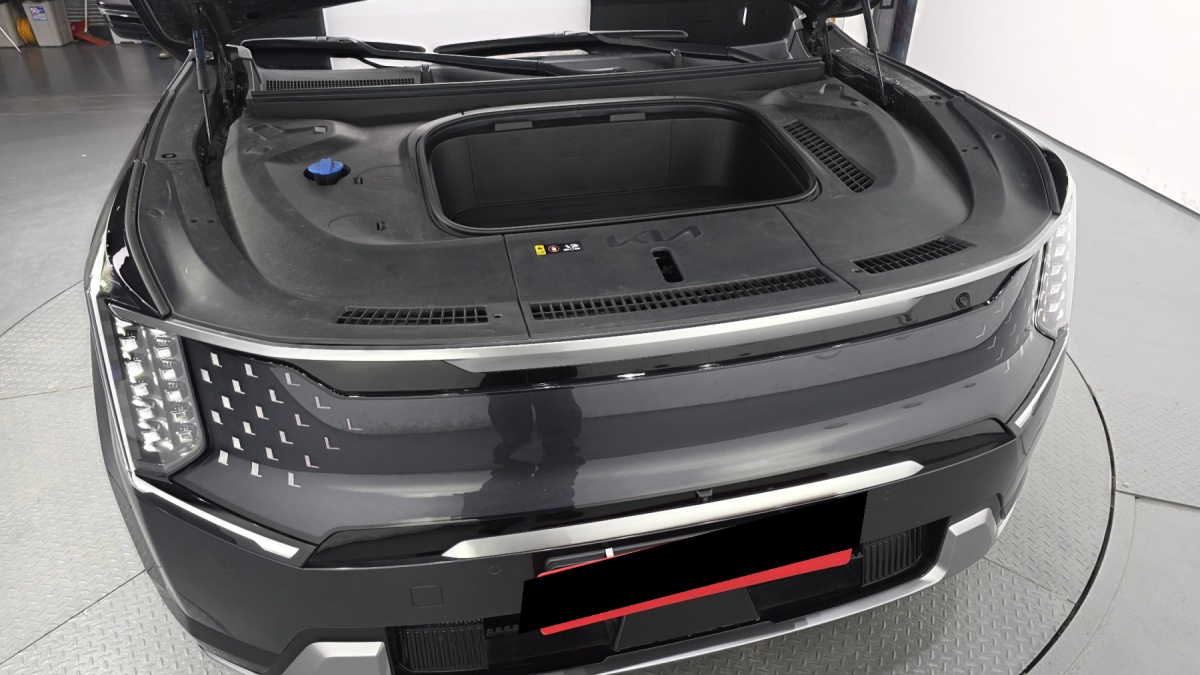 Kia EV9, 2023 — фото 6 из 12