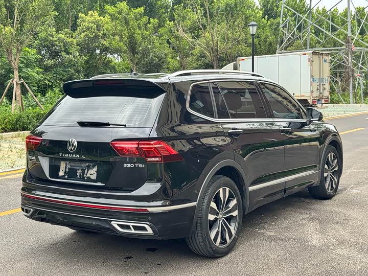 Volkswagen Tiguan L Pro, 2023 — фото 7 из 9