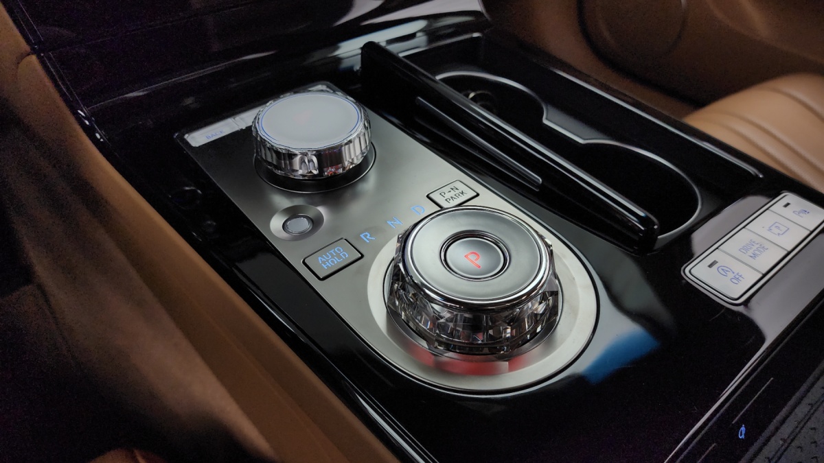 Genesis G80, 2023 — фото 8 из 12