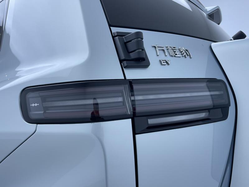 BYD FangChengBao Titanium 3 (Tai 3), 2025 — фото 10 из 12