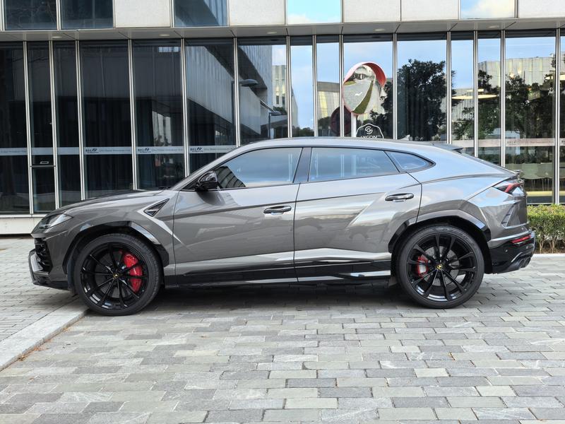 Lamborghini Urus, 2022 — фото 4 из 12
