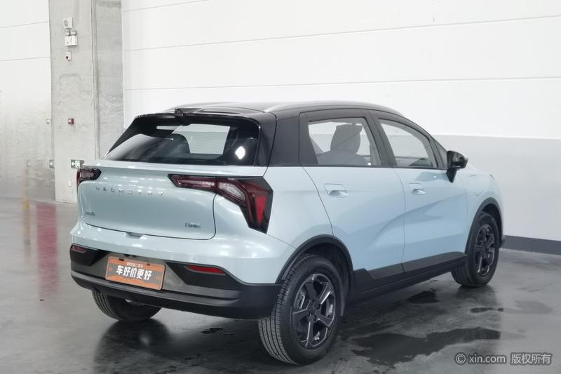 Geely Geometry E Firefly, 2022 — фото 4 из 12