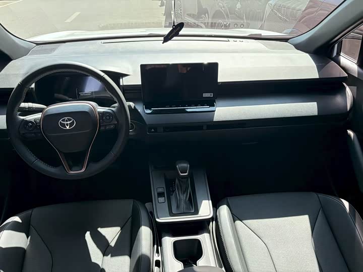 Toyota Corolla Cross, 2026 — фото 5 из 9