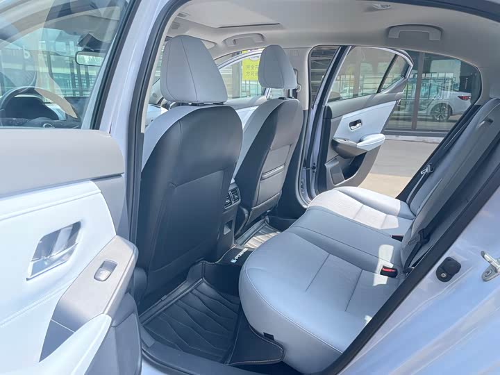 Nissan Sylphy, 2023 — фото 9 из 9