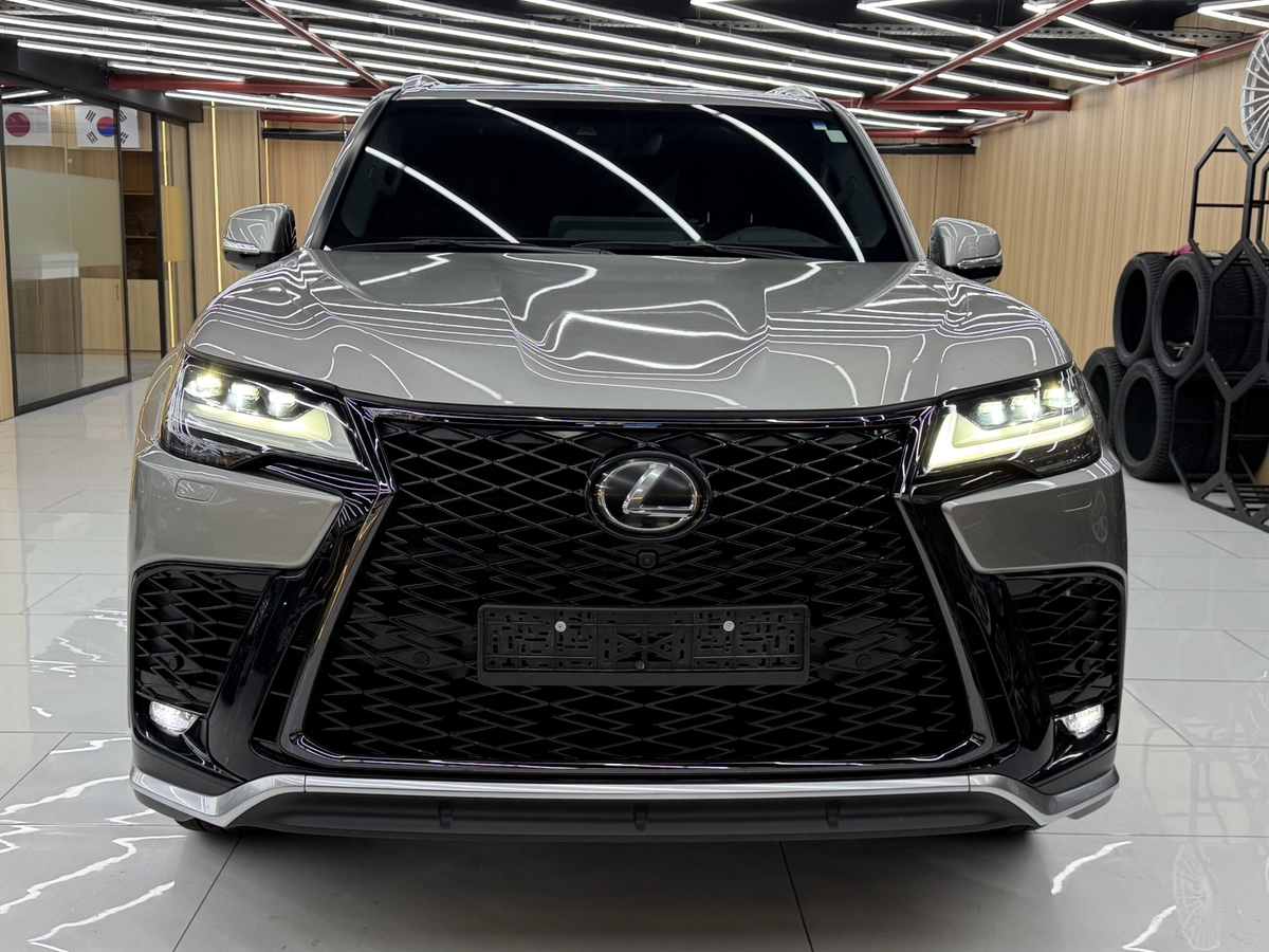 Lexus LX, 2022 — фото 2 из 12