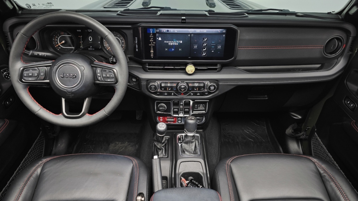 Jeep Wrangler, 2024 — фото 6 из 12